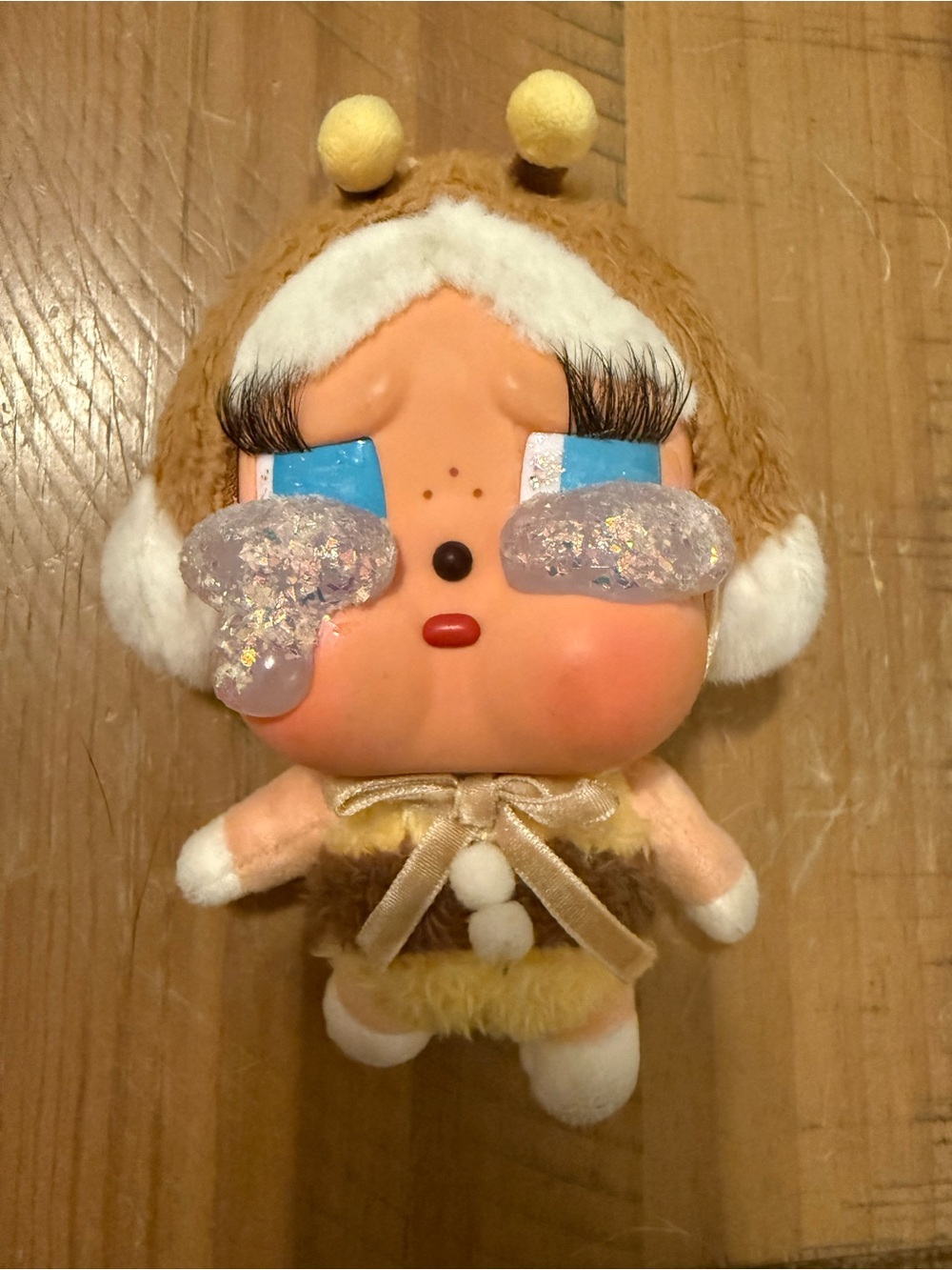 Pop Mart Customized Cry Baby keychain - Brown and White